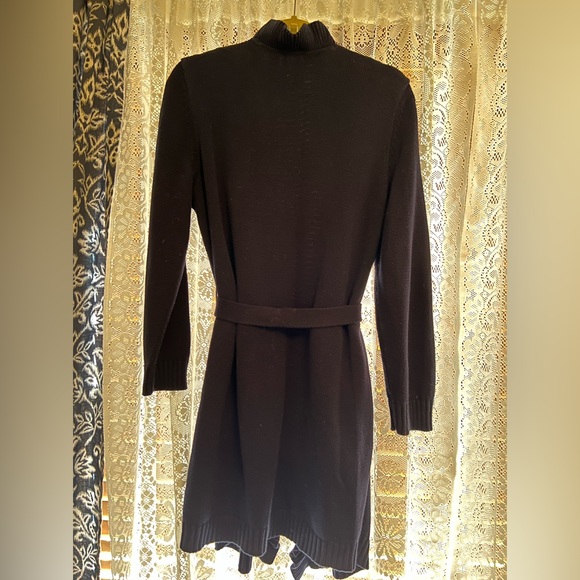 Talbots sweater knit  bathrobe with ruffles. - Picture 6 of 11